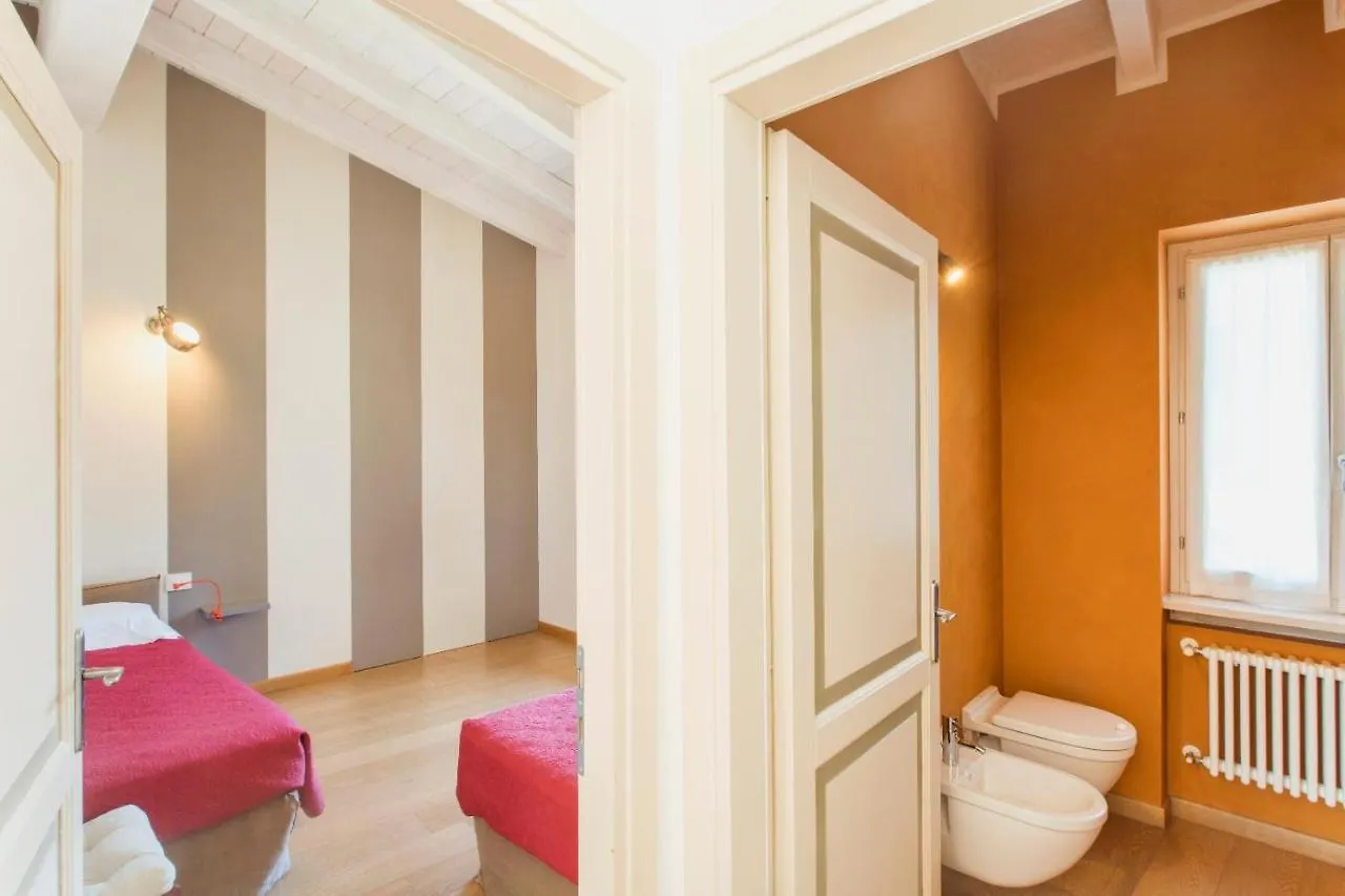 Alloro Gardone Riviera 0*,